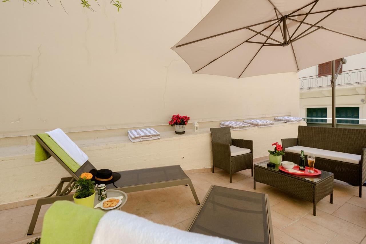 Home With Courtyard In Beating Heart Of Old Town! La Canée Extérieur photo